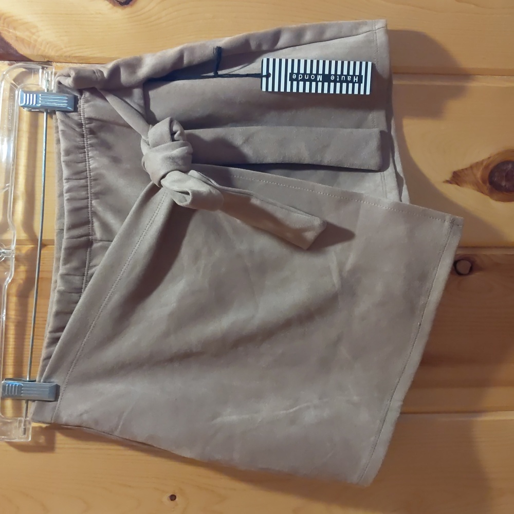 Haute Monde Skort